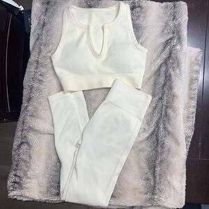 Women’s matching lounge 2 piece set 🤍